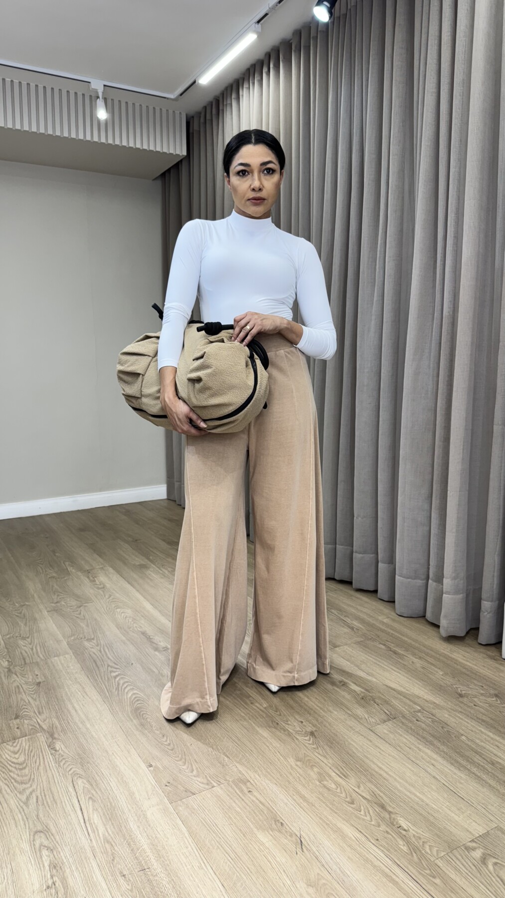 CALÇA MALHA AMPLA KHAKI