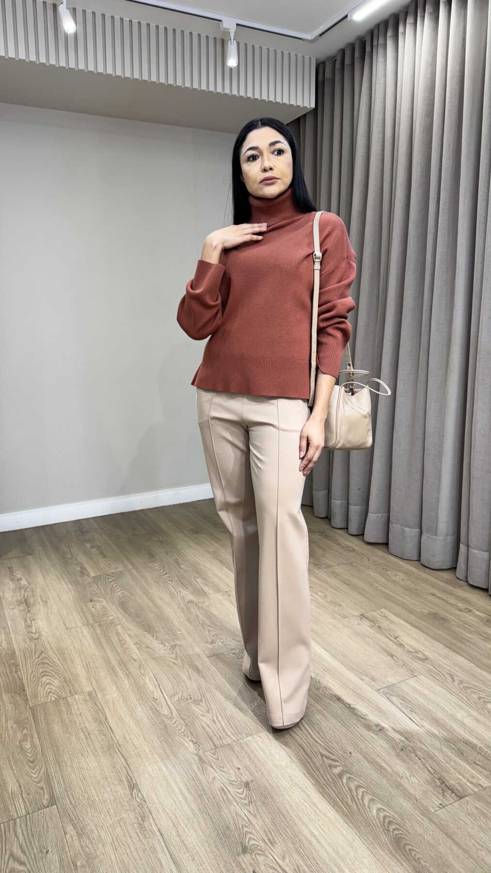 BLUSA TRICO AMPLA TERRA COTA
