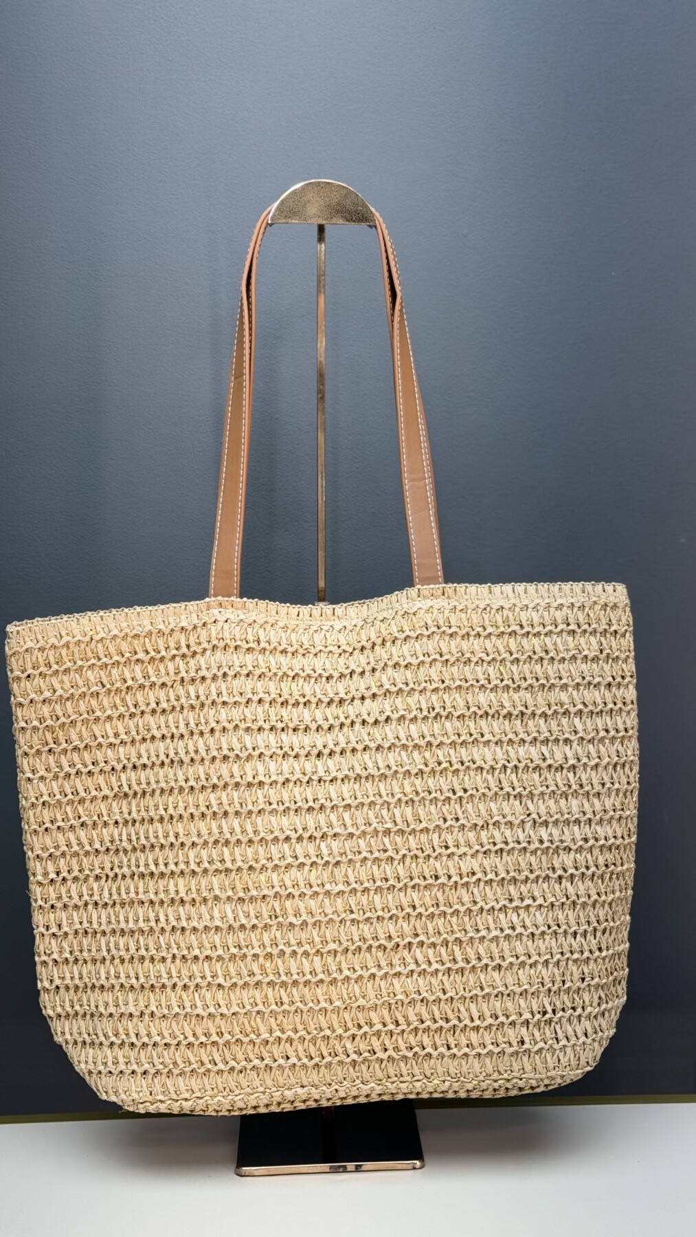 BOLSA SHOULDER BEGE COM DOURADO